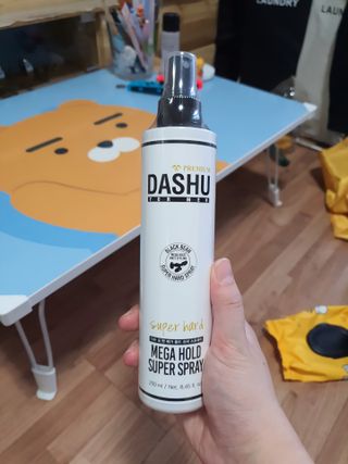 다슈코리아 다슈 포 맨 프리미엄 메가 홀드 슈퍼 스프레이 250ml — 5점을 준 리뷰어가 2021년 6월 올린 사용 사진