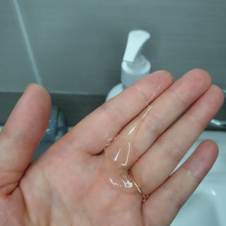 아미니 아크네 퓨어카밍 바디워시 500ml — 5점을 준 리뷰어가 2021년 6월 올린 사용 사진