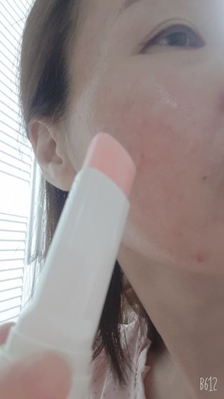 트윙클라 안티링클 샤이닝 멀티밤 — 5점을 준 리뷰어가 2022년 6월 올린 사용 사진