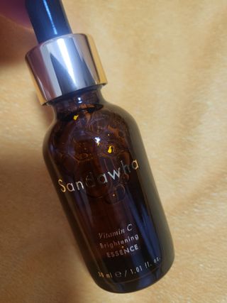 스킨큐어 산다화 비타민c 화이트닝 에센스 30ml — 5점을 준 리뷰어가 2023년 10월 올린 사용 사진