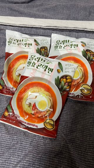 클린24시간 올리브발효곤약면 시원김치면 1세트-(3봉) — 5점을 준 리뷰어가 2023년 12월 올린 사용 사진