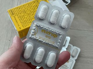 [몸엔용] 에버업 멀티비타민&미네랄, 눈건강 루테인 혈행건강 오메가3, 면역 프로바이오틱스 3종 택1 — 4점을 준 리뷰어가 2022년 4월 올린 사용 사진