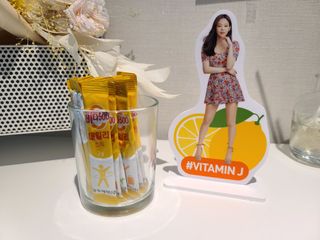 [광동제약] 비타500데일리스틱 제니 에디션60포&굿즈3종 — 5점을 준 리뷰어가 2021년 11월 올린 사용 사진