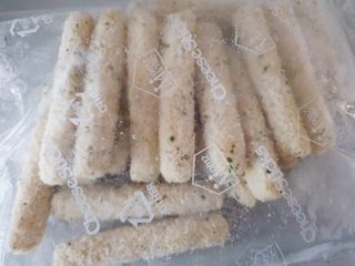 디케이식품(주) 고르곤졸라&모짜렐라 치즈스틱 400g — 5점을 준 리뷰어가 2023년 3월 올린 사용 사진