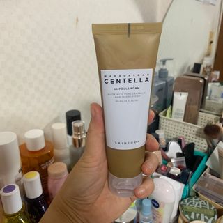 스킨1004 [SKIN1004] 마다가스카르 센텔라 앰플 폼 125ml — 5점을 준 리뷰어가 2024년 8월 올린 사용 사진
