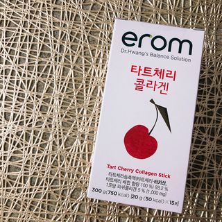 이롬 erom 타트체리 콜라겐 — 4점을 준 리뷰어가 2021년 3월 올린 사용 사진