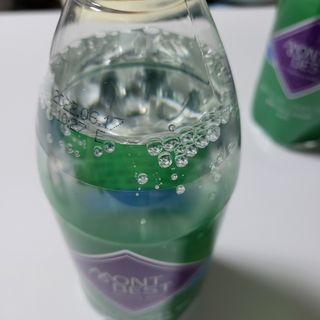 몽베스트 Montbest with Sparkling water Plain 20병 — 5점을 준 리뷰어가 2021년 11월 올린 사용 사진