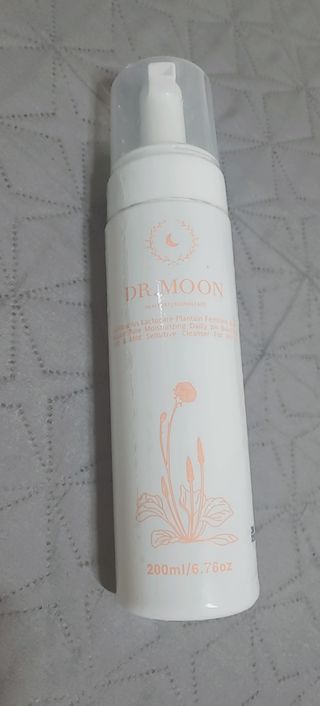 MF프리 [닥터문] 유산균 락토케어 질경초 여성청결제 200ml (폼타입) — 5점을 준 리뷰어가 2022년 6월 올린 사용 사진