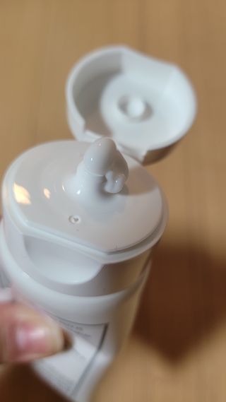 셀프 모이스처라이징 프로텍션 크림 셀프 모이스처라이징 프로텍션크림 — 5점을 준 리뷰어가 2022년 4월 올린 사용 사진