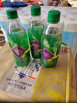 몽베스트 Montbest with Sparkling water Lemon OR Lime 20병(랜덤) — 5점을 준 리뷰어가 2021년 10월 올린 사용 사진
