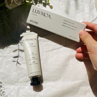 러브모아 향수 고체향수 승무원 고체향수 바르는 향수 니치향수 도손 우드세이지 앤 씨솔트 — 5점을 준 리뷰어가 2022년 10월 올린 사용 사진