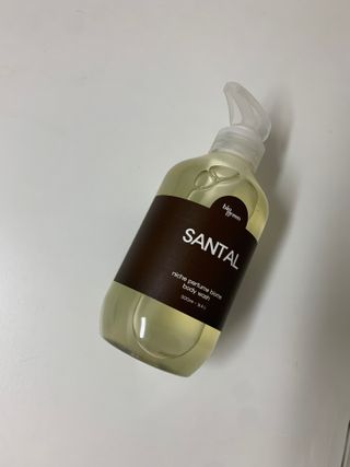 빅그린 니치 퍼퓸 바이옴바디워시 500ml(상탈, 블랙베리&베이, 블랑쉐 3종 중 택1) — 5점을 준 리뷰어가 2022년 8월 올린 사용 사진