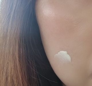 프리마인 선크림만 바꿨을 뿐인데 매일 물 2L챙겨먹고 기초케어 완벽하게 한 물빛피부 완성,셀라브UV프로텍터 — 5점을 준 리뷰어가 2023년 6월 올린 사용 사진