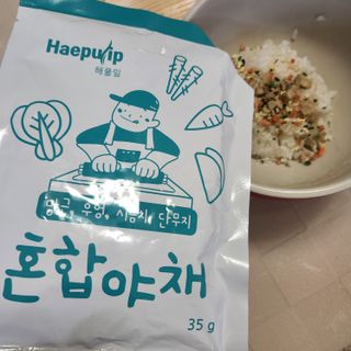 해풀잎 누구나 김밥*1ea [(혼합야채 35g *1ea,  김밥김 (5g, 5ea),  양념간장 (6g, 5ea), 참기름(5g, 2ea)] — 5점을 준 리뷰어가 2022년 7월 올린 사용 사진