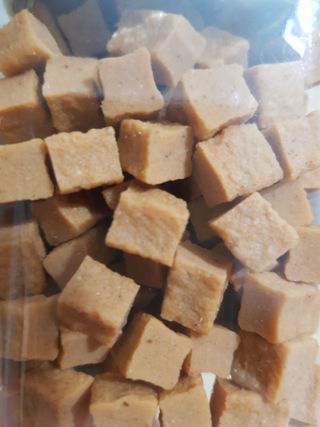 페페로니 진짜 오메가3 연어+소고기 180g+180g — 5점을 준 리뷰어가 2021년 7월 올린 사용 사진