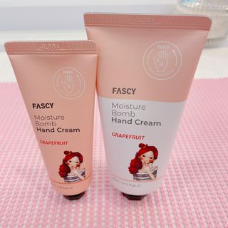 파시 FASCY 高保湿ハンドクリーム40ml+80ml セット — 5점을 준 리뷰어가 2021년 6월 올린 사용 사진