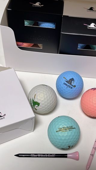 더위치골프(thewitchgolf) 프리미엄 골프 공 더위치골프 매트 펄 컬러의 3피스볼 더위치골프 골프볼 선물세트 — 5점을 준 리뷰어가 2023년 9월 올린 사용 사진