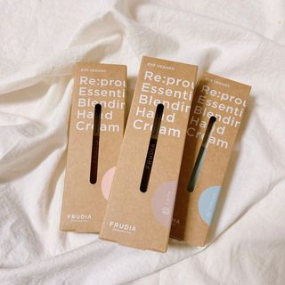 [후르디아] 끈적임 없는 착한성분 비건  핸드크림 3종 — 5점을 준 리뷰어가 2021년 1월 올린 사용 사진