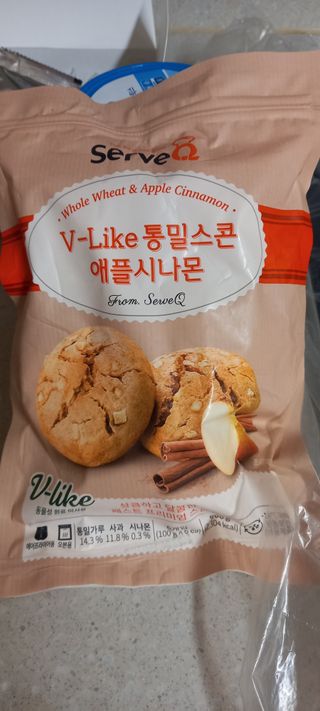 서브큐 V-like 통밀스콘 2종 (애플시나몬+피칸크랜베리) — 5점을 준 리뷰어가 2022년 8월 올린 사용 사진