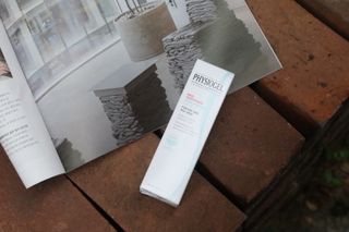 피지오겔 레드수딩 시카밸런스 크림 50ml — 4.5점을 준 리뷰어가 2022년 4월 올린 사용 사진