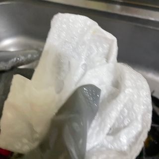 부직포나라 중금속유해물질ZERO 뜯어쓰는 주방 일회용수세미 60매 2매 — 5점을 준 리뷰어가 2022년 11월 올린 사용 사진