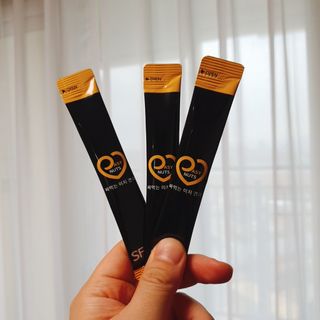짜먹는 이지견과 짜먹는 이지아몬드, 짜먹는 이지허니피넛, 짜먹는 이지캐슈넛 각 10g X  10포 — 5점을 준 리뷰어가 2021년 2월 올린 사용 사진