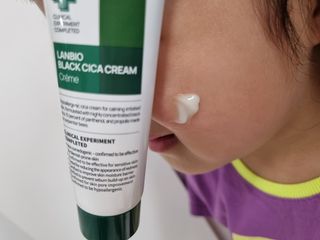 랑벨 랑바이오 블랙 시카 크림 50ml(블랙비 프로폴리스, 시카 4종, 판테놀 10 함유) — 5점을 준 리뷰어가 2022년 5월 올린 사용 사진