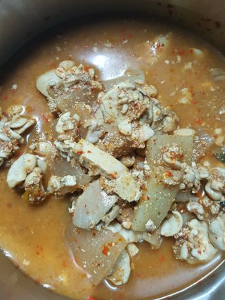 소담스퀘어 상암 궁중해물탕조씨집 백년가게 조씨집 팔뚝탕1인분550g — 4점을 준 리뷰어가 2022년 12월 올린 사용 사진