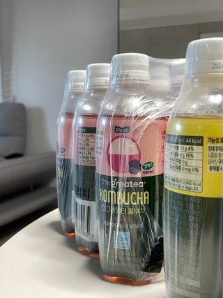 더그레잇티 콤부차 [매일유업] 더그레잇티 44kcal 콤부차 300ml *12개입 (오리지널 6개+베리리치 6개) — 5점을 준 리뷰어가 2023년 8월 올린 사용 사진