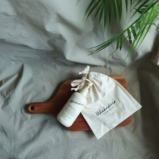 [위켄더스] 끈적임 없이 수분감을 채워주는 핸드& 바디로션 1종 랜덤발송 — 4.5점을 준 리뷰어가 2022년 4월 올린 사용 사진