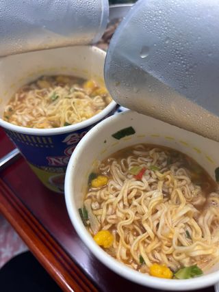 NISSIN 닛신 컵누들  4종 - 씨푸드오리지날, 씨푸드 스파이시, 씨푸드 커리, 씨푸드 XO소스 — 5점을 준 리뷰어가 2022년 4월 올린 사용 사진