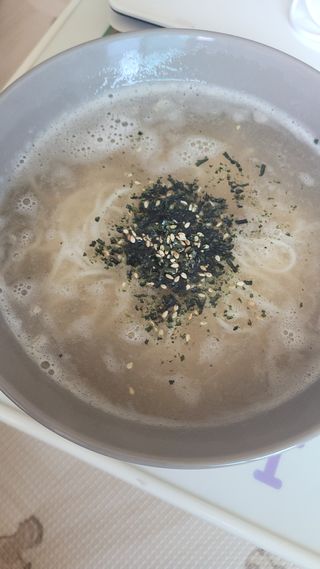 [한면원] 잔치국수 2인분 — 5점을 준 리뷰어가 2022년 7월 올린 사용 사진