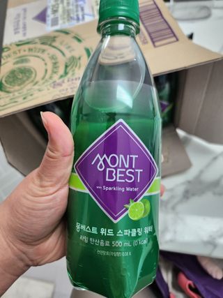 몽베스트 Montbest with Sparkling water Lime20병 — 5점을 준 리뷰어가 2022년 11월 올린 사용 사진