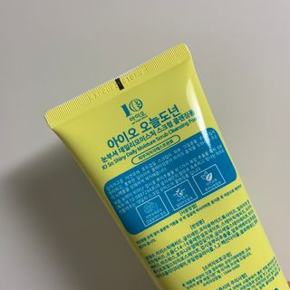 IO 아이오 오늘도 넌 눈부셔 - 데일리 스크럽 클렌징폼 — 3.5점을 준 리뷰어가 2021년 2월 올린 사용 사진