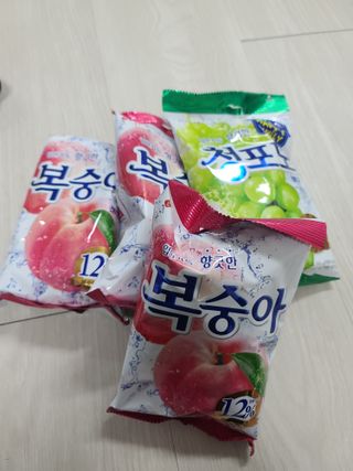 청포도캔디 복숭아캔디 — 5점을 준 리뷰어가 2022년 11월 올린 사용 사진