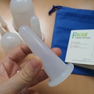 메디미케이알 커핑테라피 실리콘부항마사지 리프팅 페이스+바디 안티 셀룰 라이트 6pcs — 4점을 준 리뷰어가 2021년 2월 올린 사용 사진