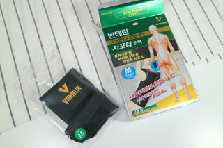 반테린서포터 손목 — 4점을 준 리뷰어가 2021년 5월 올린 사용 사진