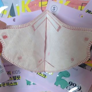 [케이퓨리] 케이퓨리 항균 구리마스크 15매 (대형/중형/키즈) — 4점을 준 리뷰어가 2023년 1월 올린 사용 사진