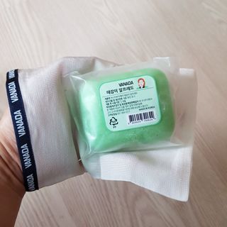 바나다바디케어 때잡이 알프레도 때비누 100g 기획세트 — 3.5점을 준 리뷰어가 2021년 9월 올린 사용 사진