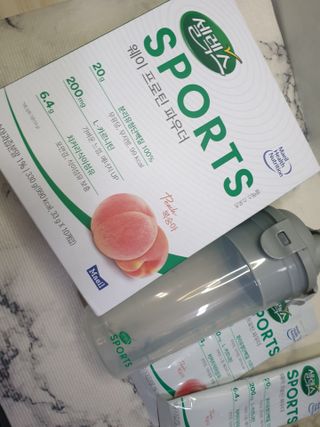 셀렉스스포츠 [복숭아맛] 셀렉스 스포츠 웨이 프로틴 파우더 스틱형 — 5점을 준 리뷰어가 2021년 5월 올린 사용 사진