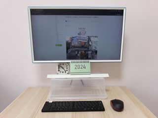 리훈 2024년달력 언더모니터 미니 탁상달력 — 5점을 준 리뷰어가 2023년 10월 올린 사용 사진