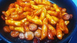 [푸딩팩토리] 떡볶이 베스트 2종_옛날 국물떡볶이 570g / 할매 기름 떡볶이  570g — 5점을 준 리뷰어가 2022년 5월 올린 사용 사진