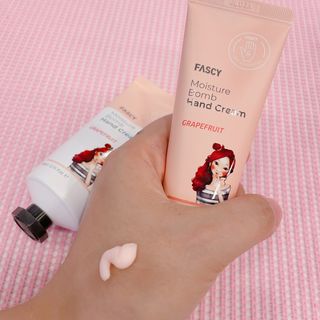 파시 FASCY 高保湿ハンドクリーム40ml+80ml セット — 5점을 준 리뷰어가 2021년 6월 올린 사용 사진