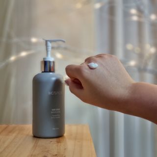 엠디스픽 무향 바리스타 핸드크림 울트라 고보습 대용량 펌핑 245g — 5점을 준 리뷰어가 2023년 1월 올린 사용 사진