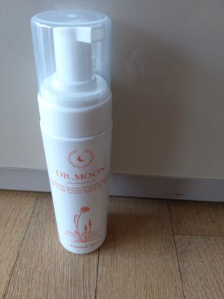 MF프리 [닥터문] 유산균 락토케어 질경초 여성청결제 200ml (폼타입) — 5점을 준 리뷰어가 2022년 5월 올린 사용 사진