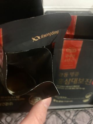 광동생활건강 광동 명품 홍삼대보진 50mL x 30포 — 5점을 준 리뷰어가 2023년 4월 올린 사용 사진