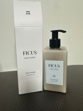 테이크어샤워 [쿠팡+할인+무배] 피쿠스 바디로션 FICUS BODY LOTION 250ML — 5점을 준 리뷰어가 2025년 10월 올린 사용 사진