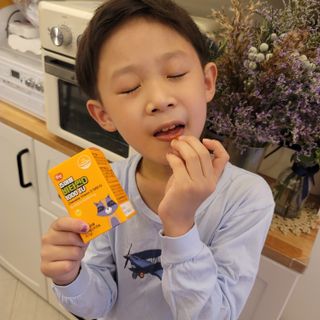 앙팡 츄어블 비타민D 1000 IU 130mg x 90정 — 5점을 준 리뷰어가 2022년 10월 올린 사용 사진