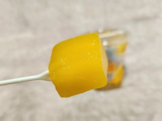 돌 MF[Dole] 파인애플컵/망고컵/복숭아컵 198g 6입X1박스 (맛 1가지 랜덤 발송) — 5점을 준 리뷰어가 2024년 5월 올린 사용 사진