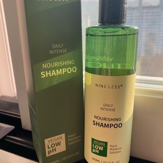 나인레스 데일리 인텐스 너리싱 샴푸 300ml / 10.14 fl.oz — 5점을 준 리뷰어가 2021년 11월 올린 사용 사진